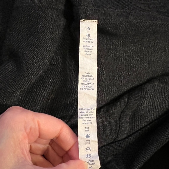 EUC Lululemon Iconic Draped Twist Front Charcoal Gray Sweater Size 6 - Picture 5 of 5